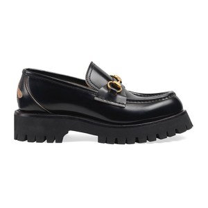 구찌 여성 로퍼 레이스업 Leather lug sole Horsebit loafer 577236DS8001000이끌라구찌