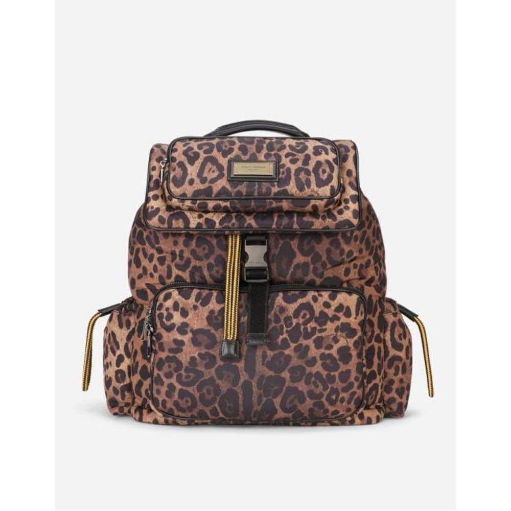 돌체앤가바나 여성 백팩 Leopard print Sicily backpack in quilted nylon BM1991AO824HADRM이끌라돌체 앤 가바나
