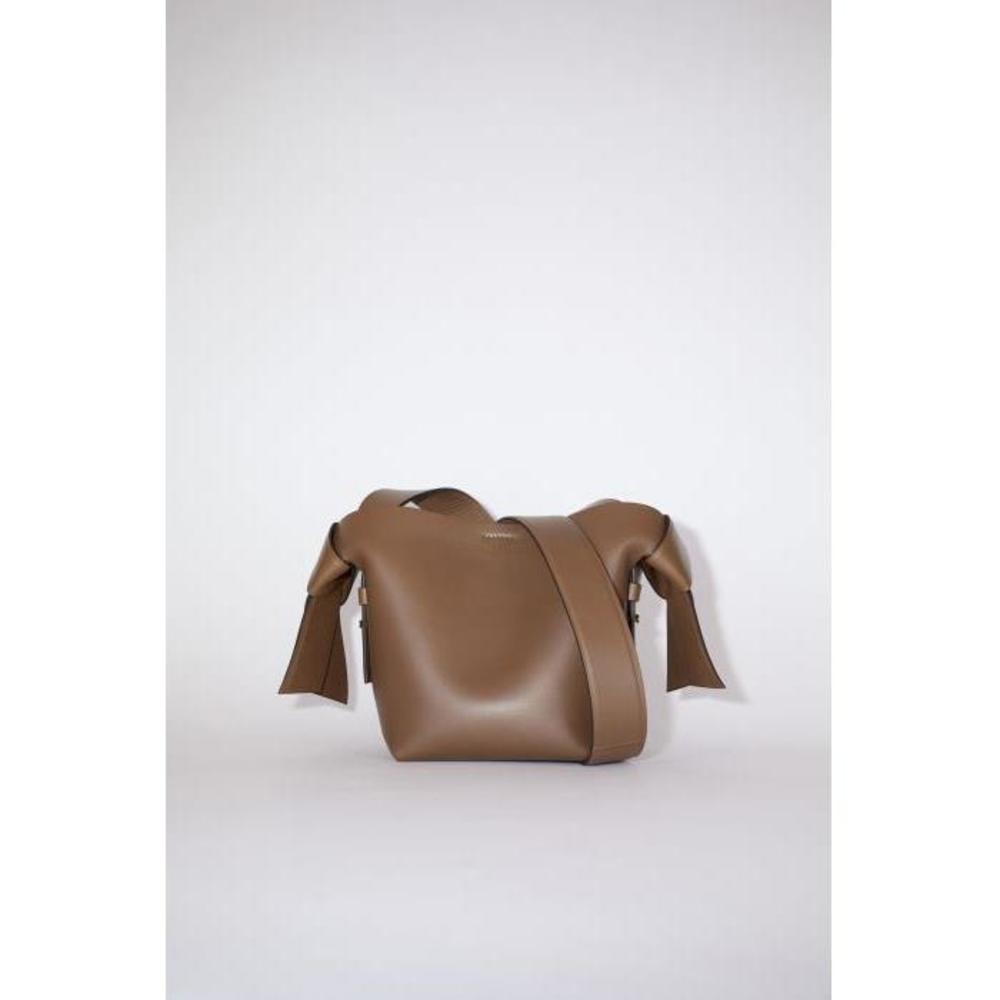 아크네스튜디오 여성 숄더백 크로스백 Musubi mini shoulder bag A10093-640이끌라아크네 스튜디오