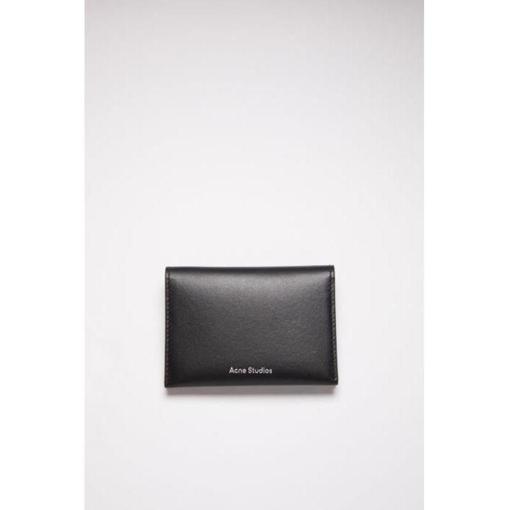 아크네스튜디오 여성 카드지갑 Folded leather card holder CG0099-900이끌라아크네 스튜디오