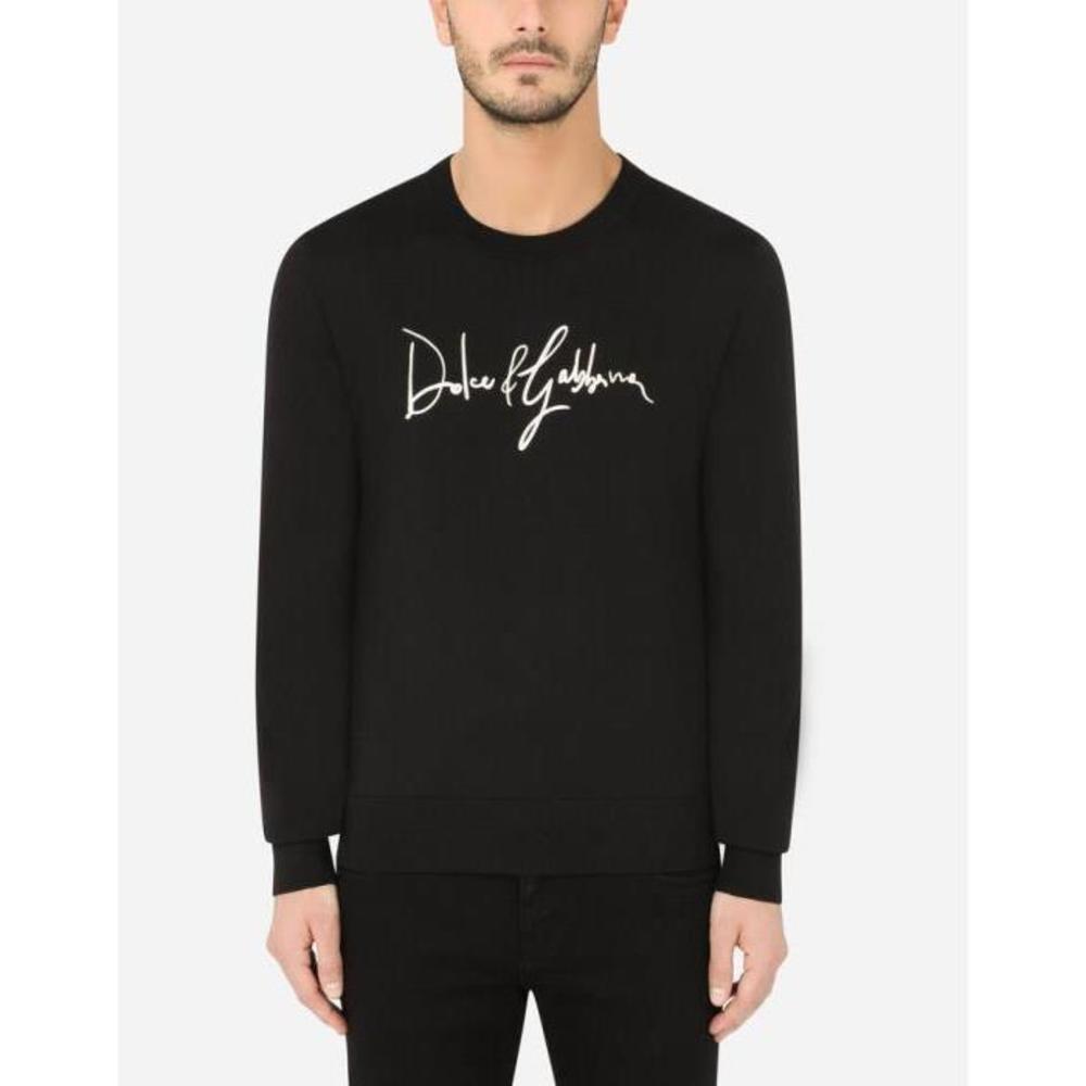 돌체앤가바나 남성 니트웨어 Wool round neck sweater with Dolce&amp;Gabbana embroidery GX526ZJBVF8N0000이끌라돌체 앤 가바나