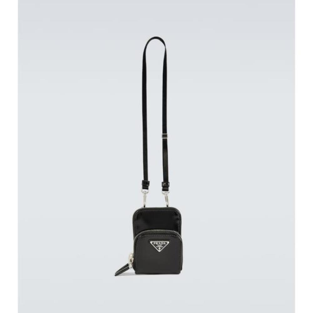 프라다 남성 디지털액세서리 Leather messenger bag P00628642이끌라프라다