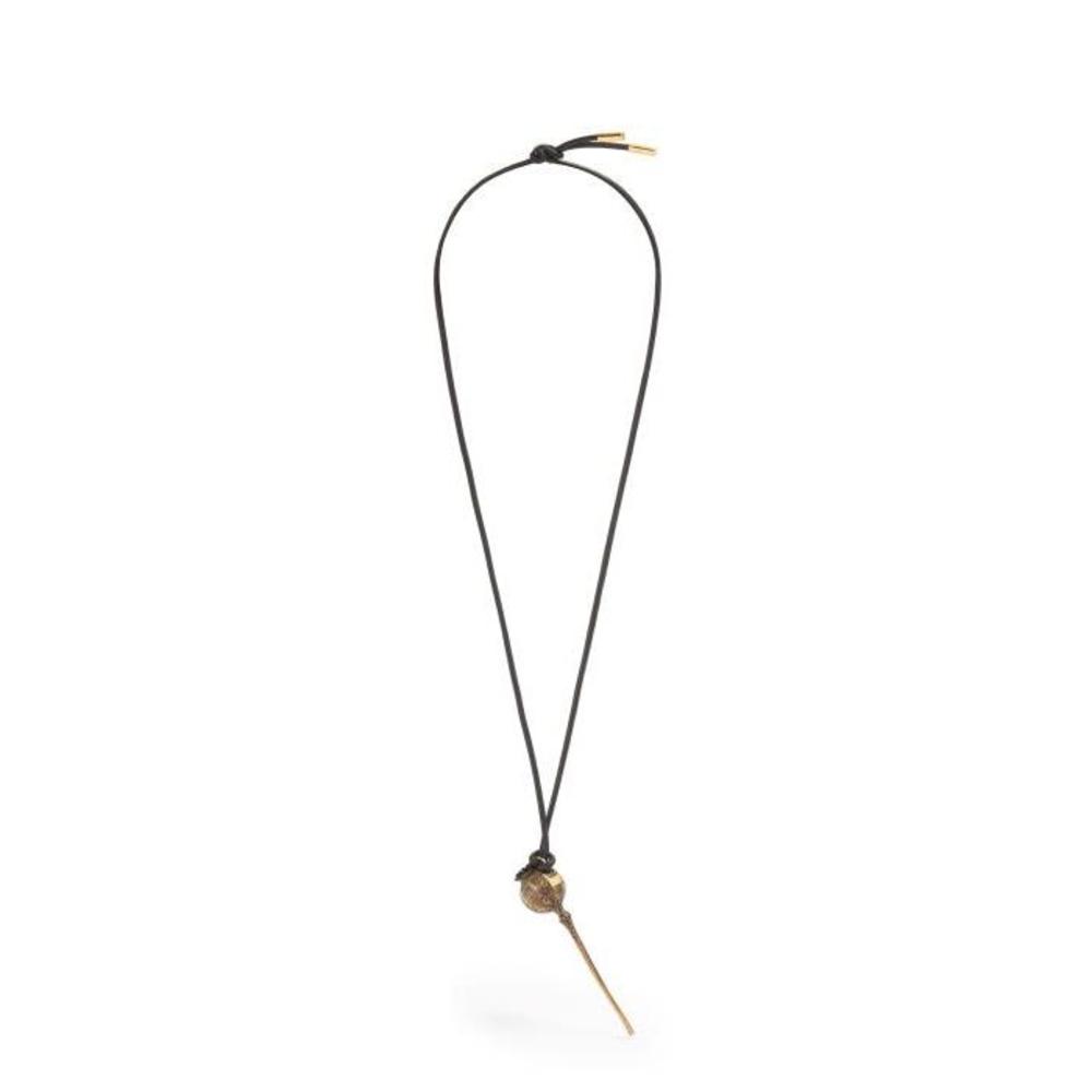 로에베 남성 목걸이 Poppy seed pendant in brass&amp;enamel Bronze J894241X05이끌라로에베