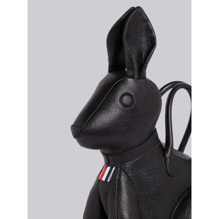 톰브라운 남성 토트백 탑핸들백 Black Pebbled Calfskin Rabbit Bag MAG251A-00198001이끌라톰브라운