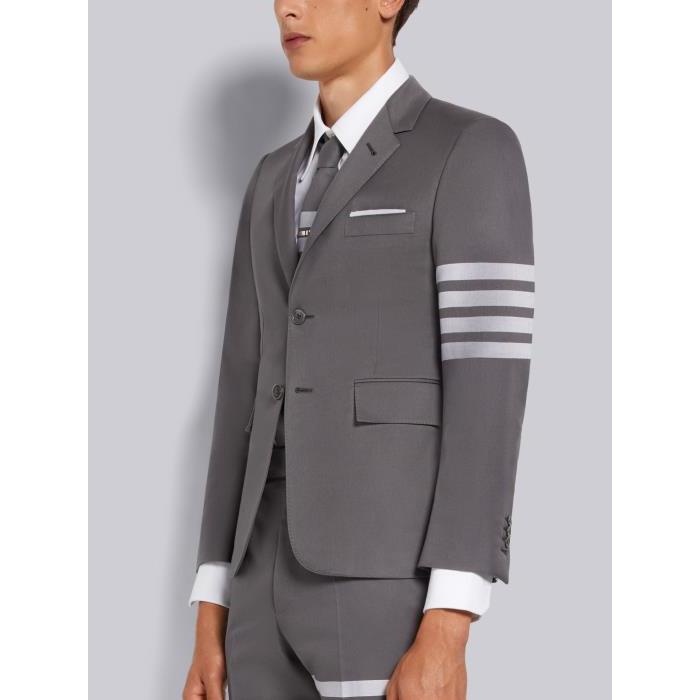 톰브라운 남성 자켓 블레이저 Medium Grey Cotton Suiting Engineered 4 Bar Classic Jacket MJC001H-07890-035이끌라톰브라운