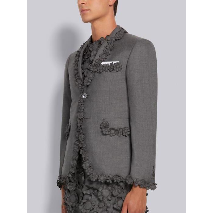 톰브라운 남성 자켓 블레이저 Medium Grey Wool Suiting Floral Embroidery Tipping Classic Sport Coat MJC001E-10349-035이끌라톰브라운