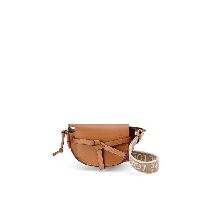 로에베 여성 벨트백 Mini Gate Dual bag in soft calfskin&amp;jacquard Tan A650N46X13-2530이끌라로에베