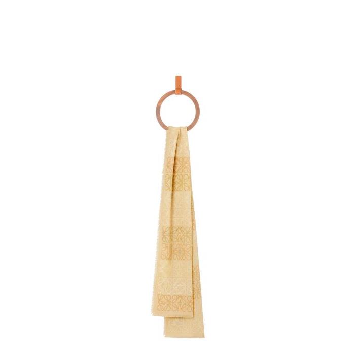 로에베 남성 스카프 숄 Anagram lines scarf in wool, silk&amp;cashmere Beige/Sand F603253X01-2155이끌라로에베