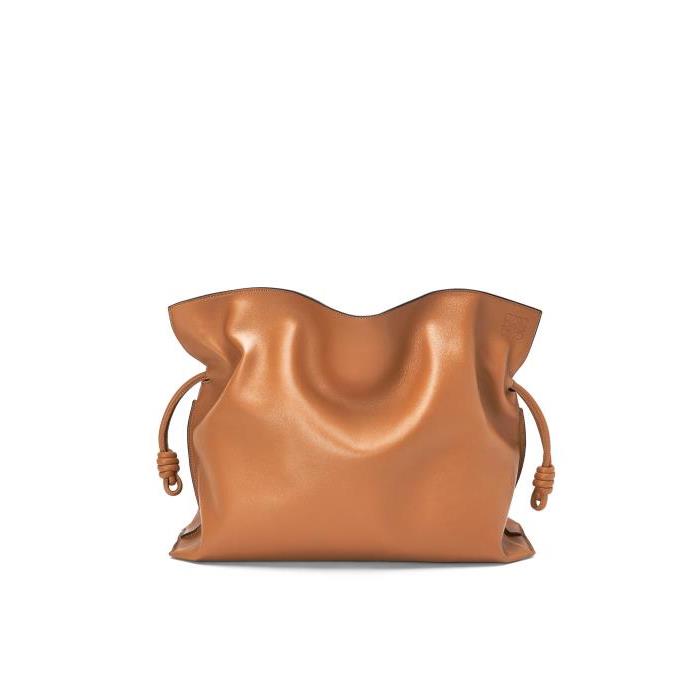 로에베 여성 숄더백 크로스백 XL Flamenco bag in nappa calfskin Warm Desert A411X12X02-2586이끌라로에베