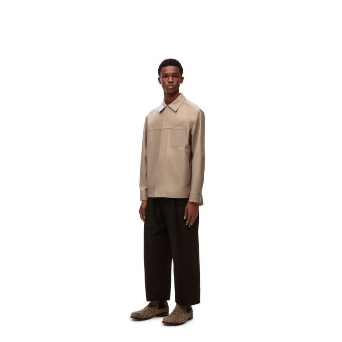 로에베 남성 셔츠 Zip up overshirt in nappa lambskin Tortora H526Y31L14-1390이끌라로에베
