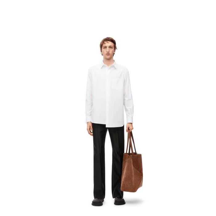 로에베 남성 셔츠 Asymmetric shirt in cotton White H526Y05WB7-2100이끌라로에베